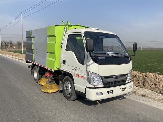 Buy Vacuum Road Street Sweeper Truck 93% Sweeping Efficiency 2mm Tank Thickness online manufacture