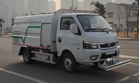 Easy Cleaning And Maintenance Road Repair Truck for Non Motorized Vehicle Lanes